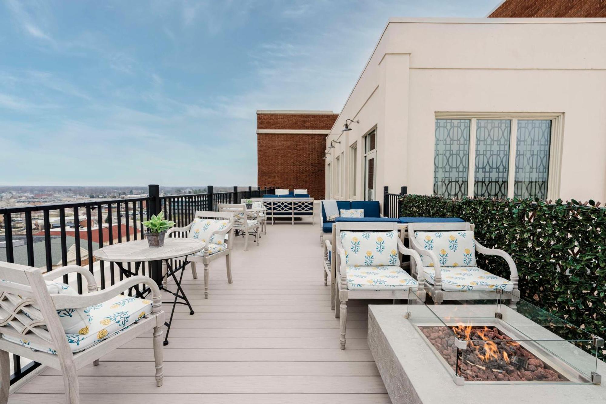 Hotel Elkhart, Tapestry Collection By Hilton ภายนอก รูปภาพ