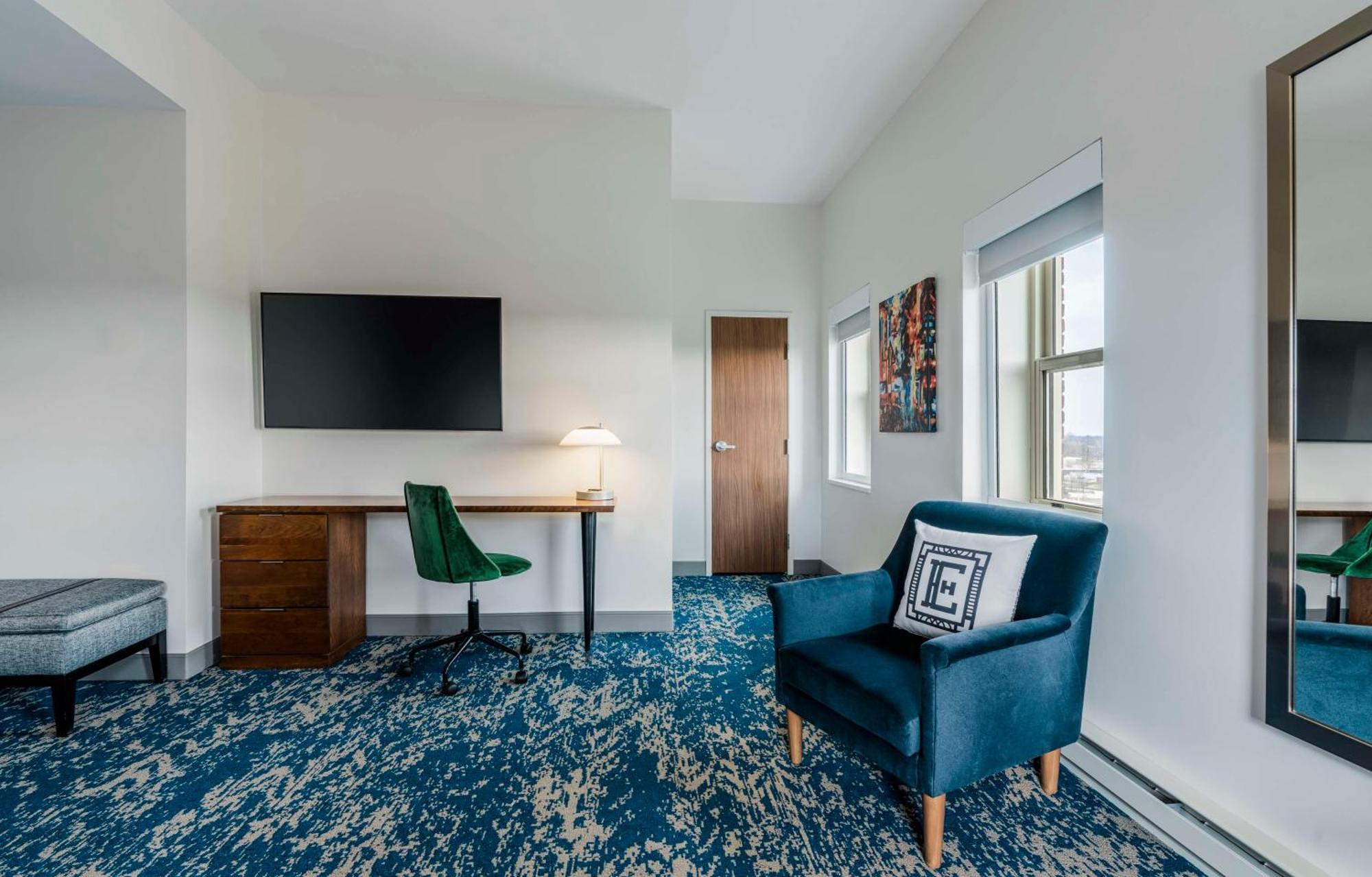 Hotel Elkhart, Tapestry Collection By Hilton ภายนอก รูปภาพ
